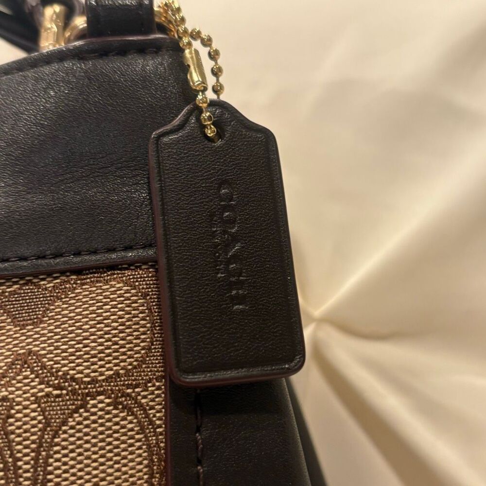 COACH Small Lexy Shoulder Bag in Signature Jacquard Brown Handbag EUC - Picture 6 of 9